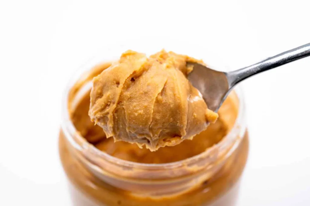 Kan hunder spise peanøttsmør (Argumenter for og imot!)